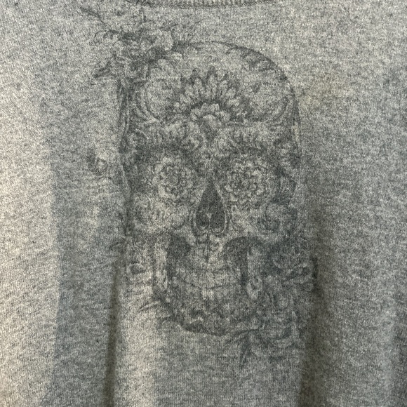 Lucky Brand Cozy Gray Wool Sweater - Size Large - Day of the Dead Skull pattern - Picture 2 of 6
